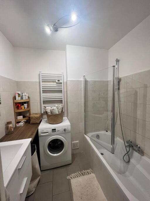 Beau 2 Pieces,terrasse, Parking Centre * Menton