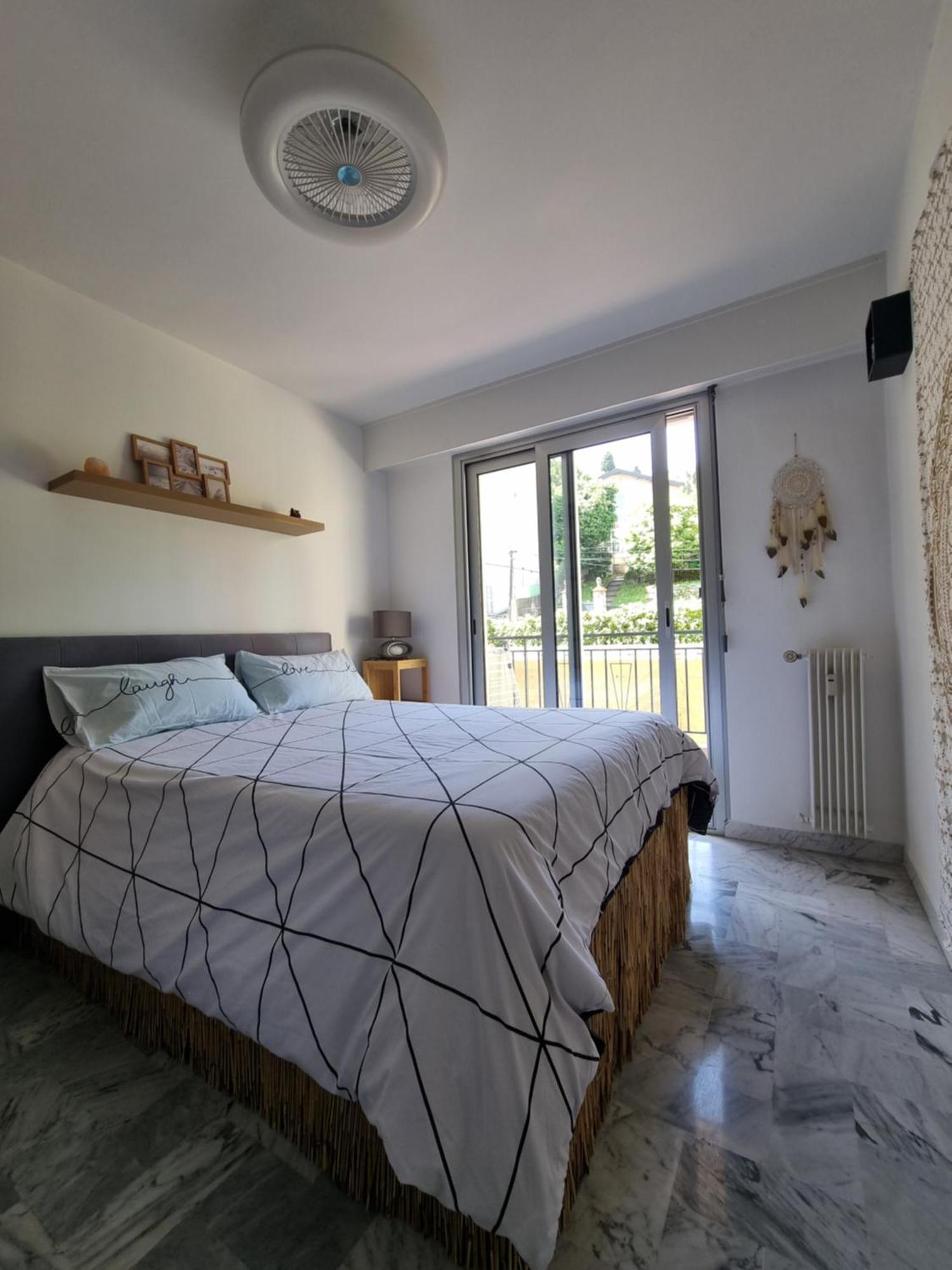 Apartment Beau 2 Pieces,terrasse, Parking Centre